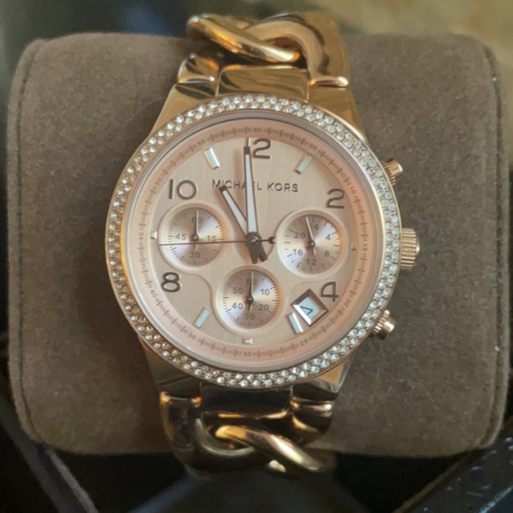 Michael Kors Rose Gold Watch - Runway Twist